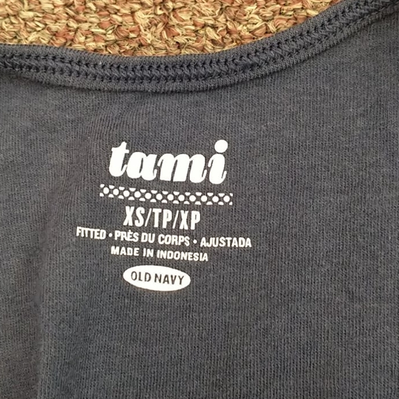 Tank top shirts and suspenders - Picture 8 of 9